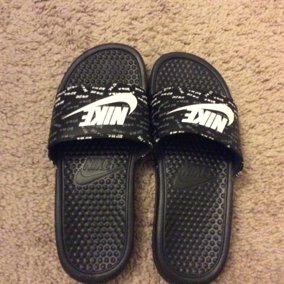 how to clean nike slides